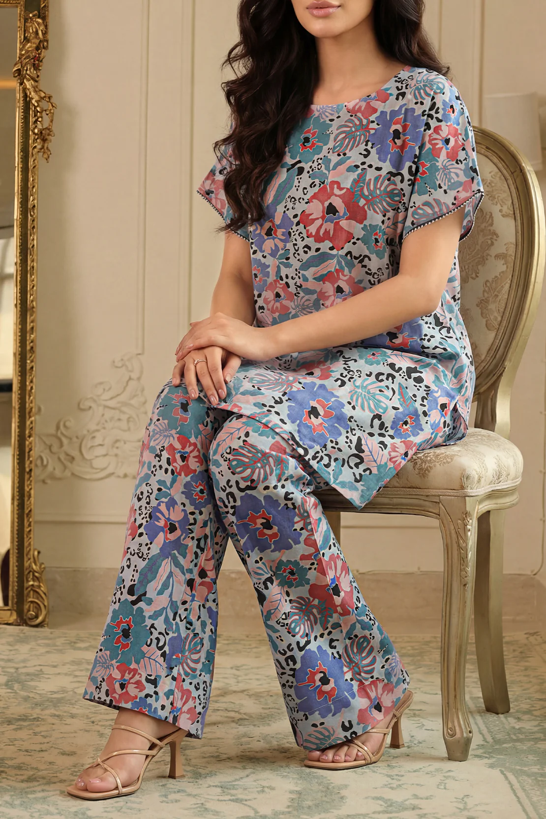 Unstitched Printed Lawn 2 Piece (Shirt/Trouser) - Image 4