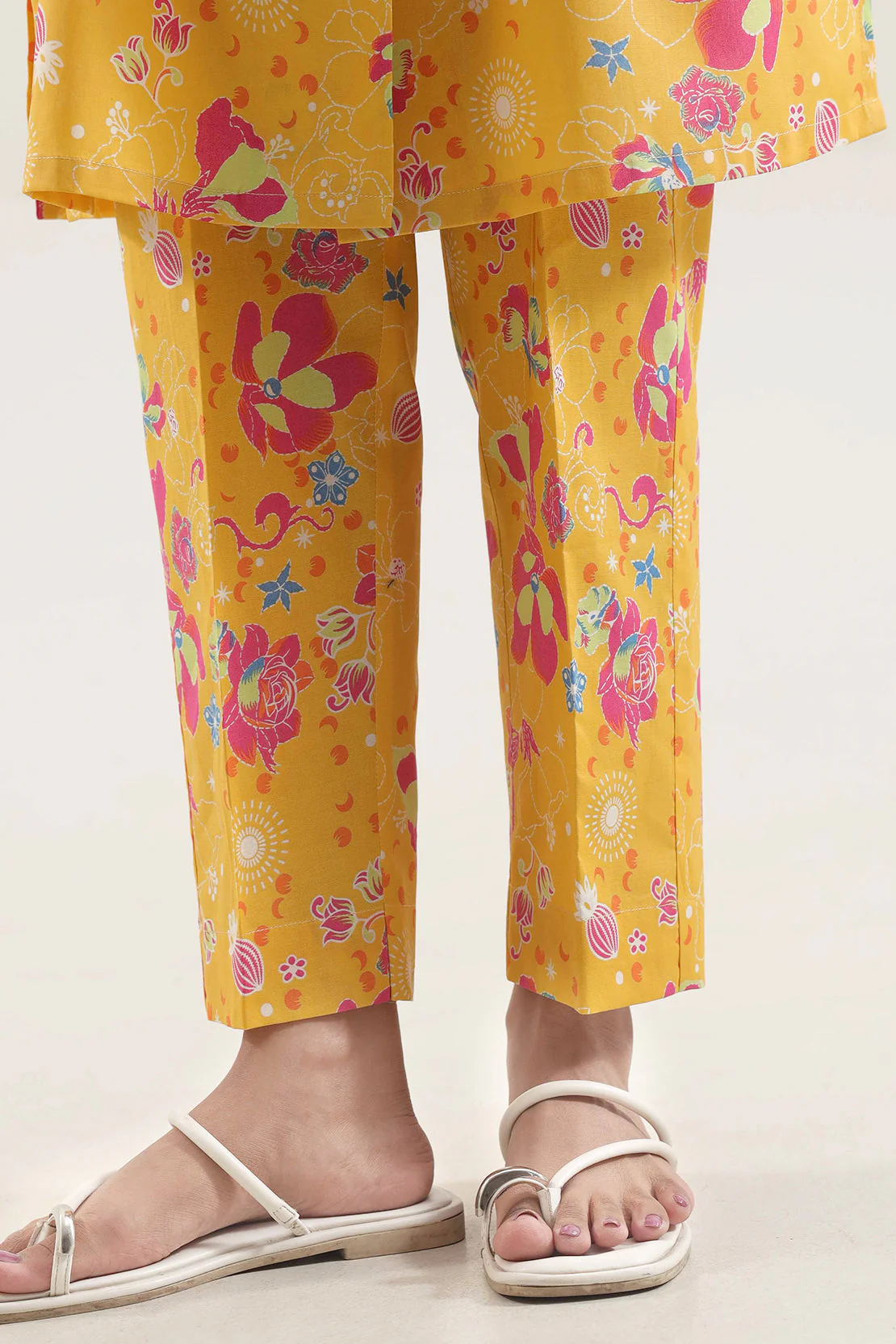 Unstitched Printed Lawn 2 Piece (Shirt/Trouser) - Image 6