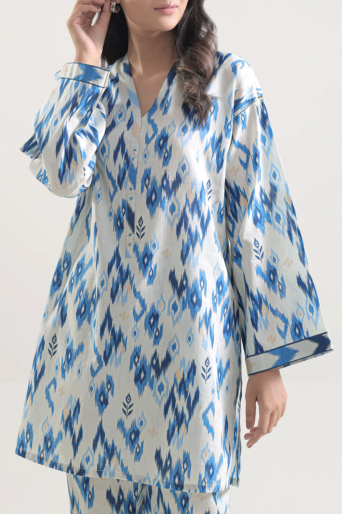 Unstitched Printed Lawn 2 Piece (Shirt/Trouser) - Image 2