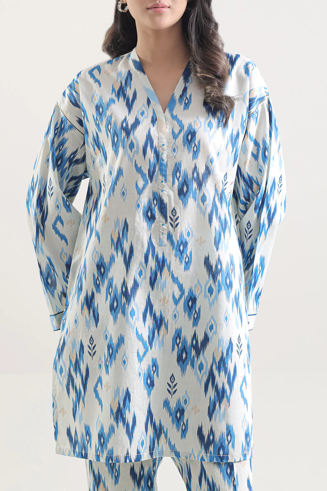 Unstitched Printed Lawn 2 Piece (Shirt/Trouser) - Image 3