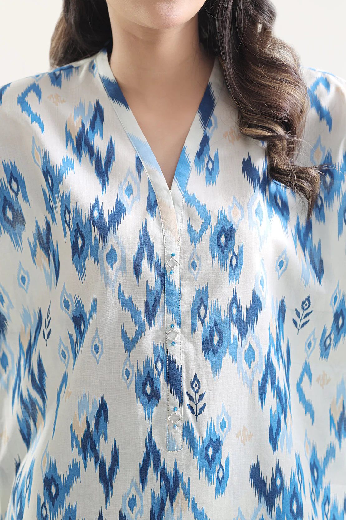 Unstitched Printed Lawn 2 Piece (Shirt/Trouser) - Image 4