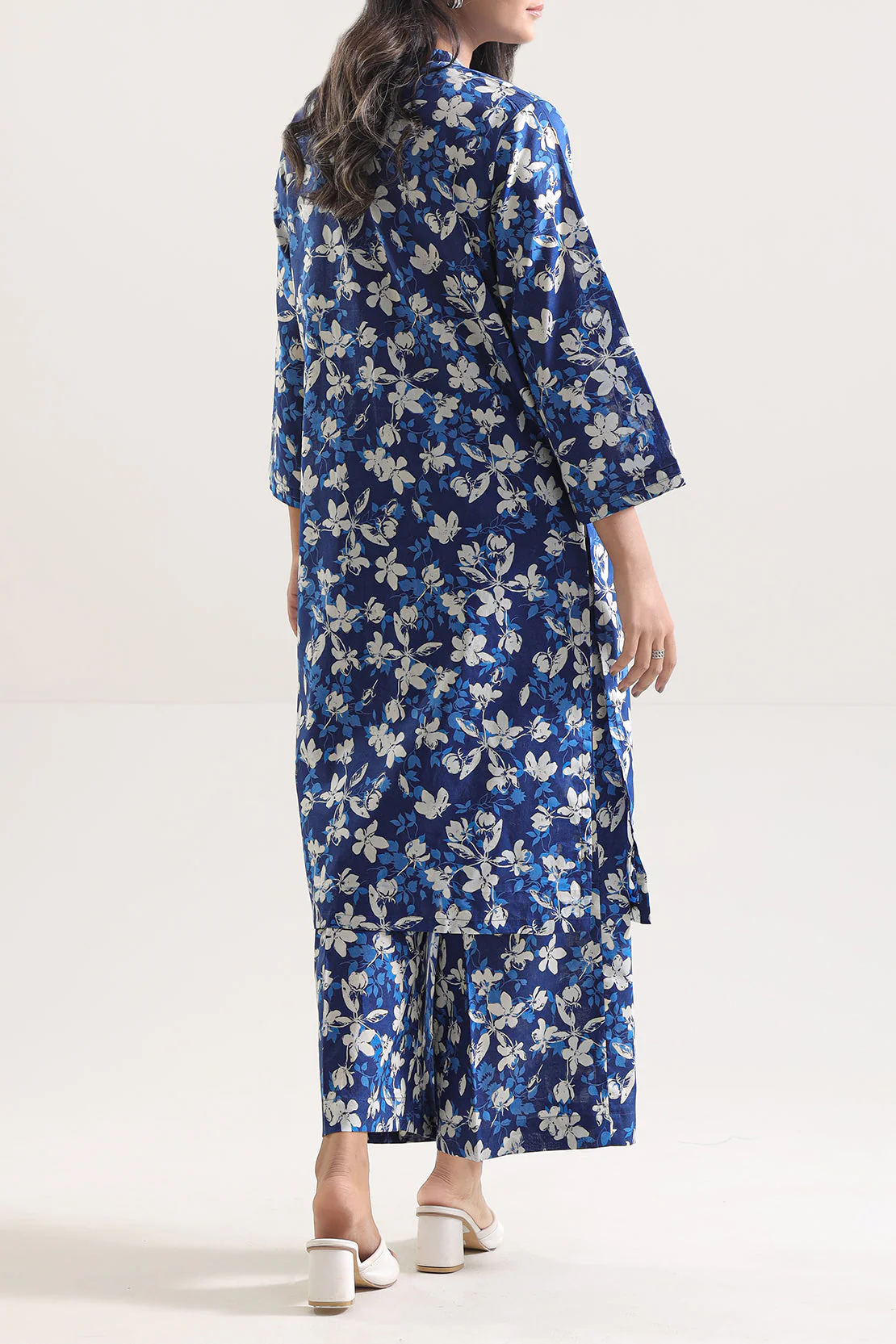 Unstitched Printed Lawn 2 Piece (Shirt/Trouser) - Image 3