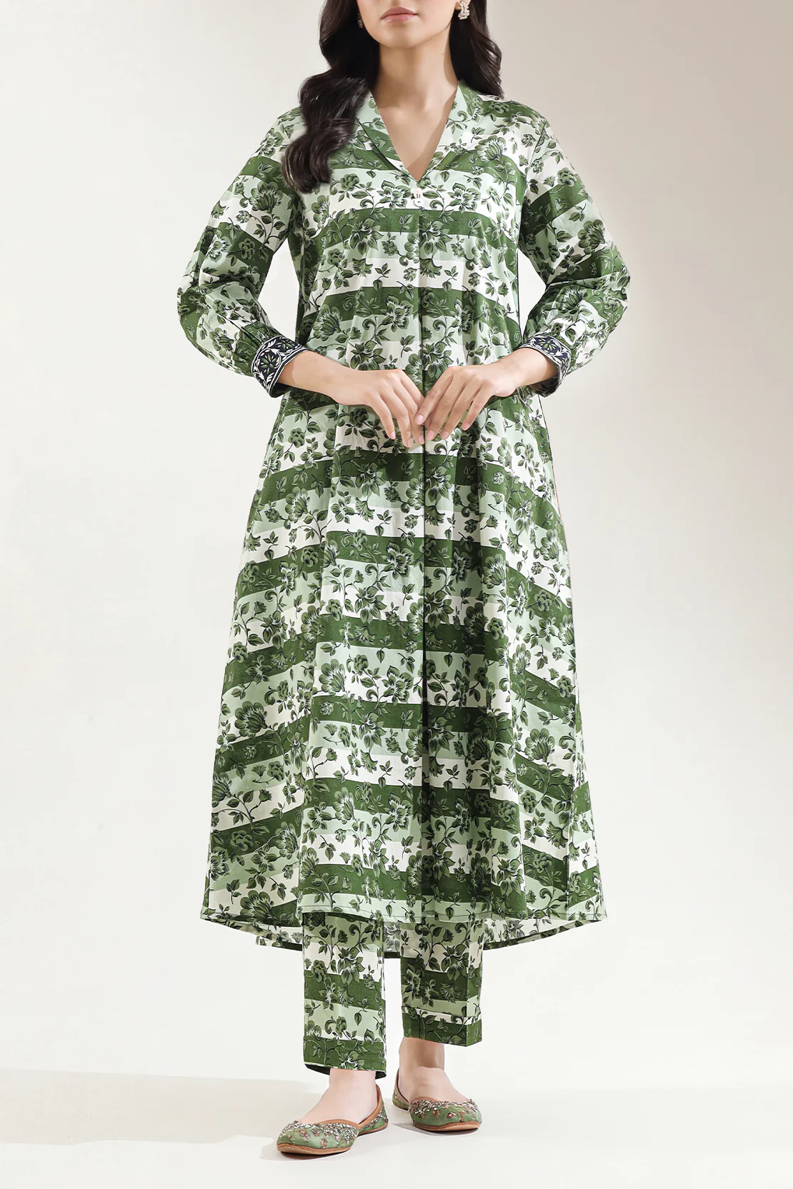 Unstitched Printed Lawn 2 Piece (Shirt/Trouser)