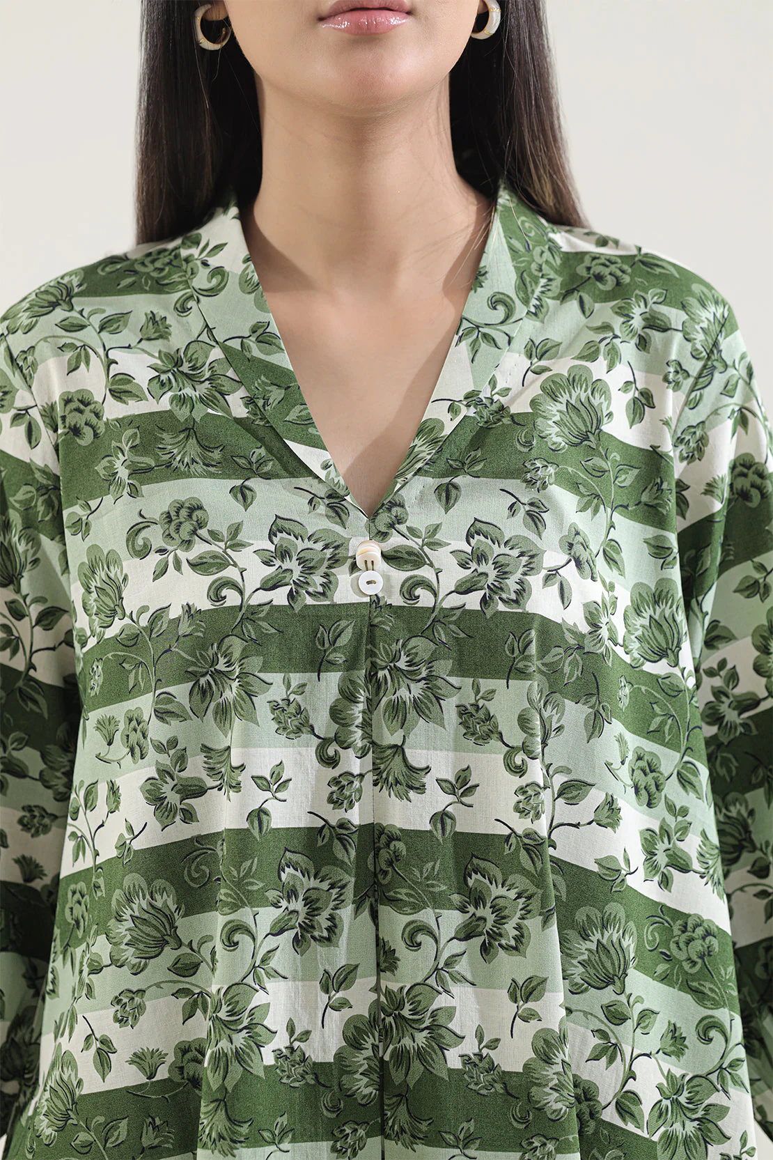 Unstitched Printed Lawn 2 Piece (Shirt/Trouser) - Image 4
