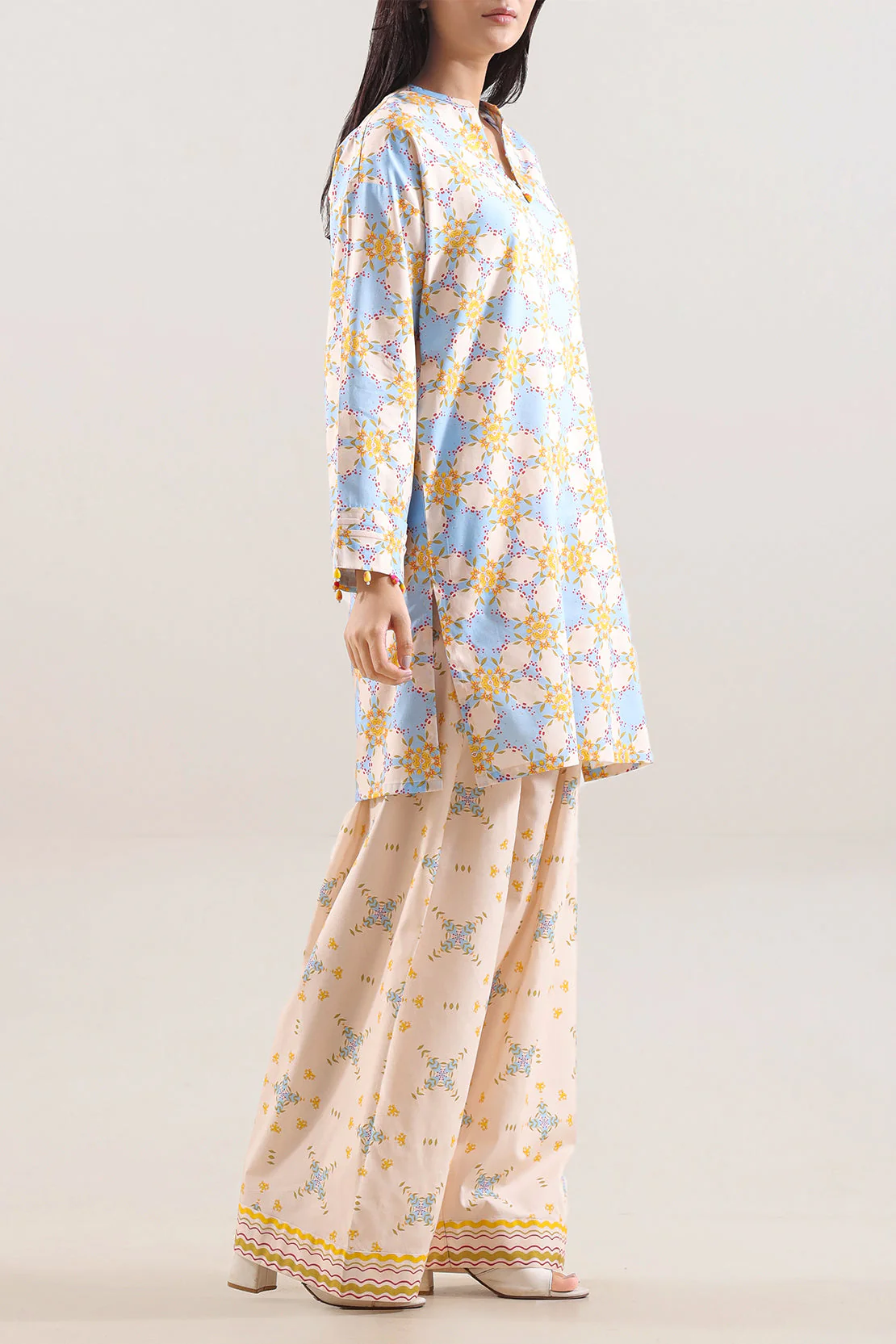 Unstitched Printed Lawn 2 Piece (Shirt/Trouser) - Image 3