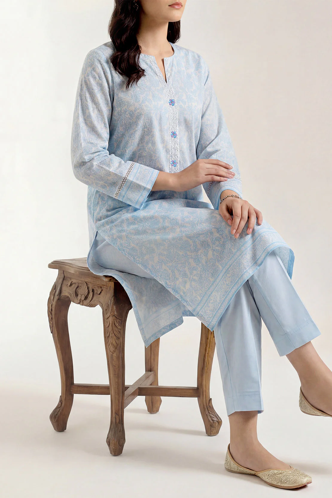 Unstitched Printed Lawn 2 Piece (Shirt/Trouser)