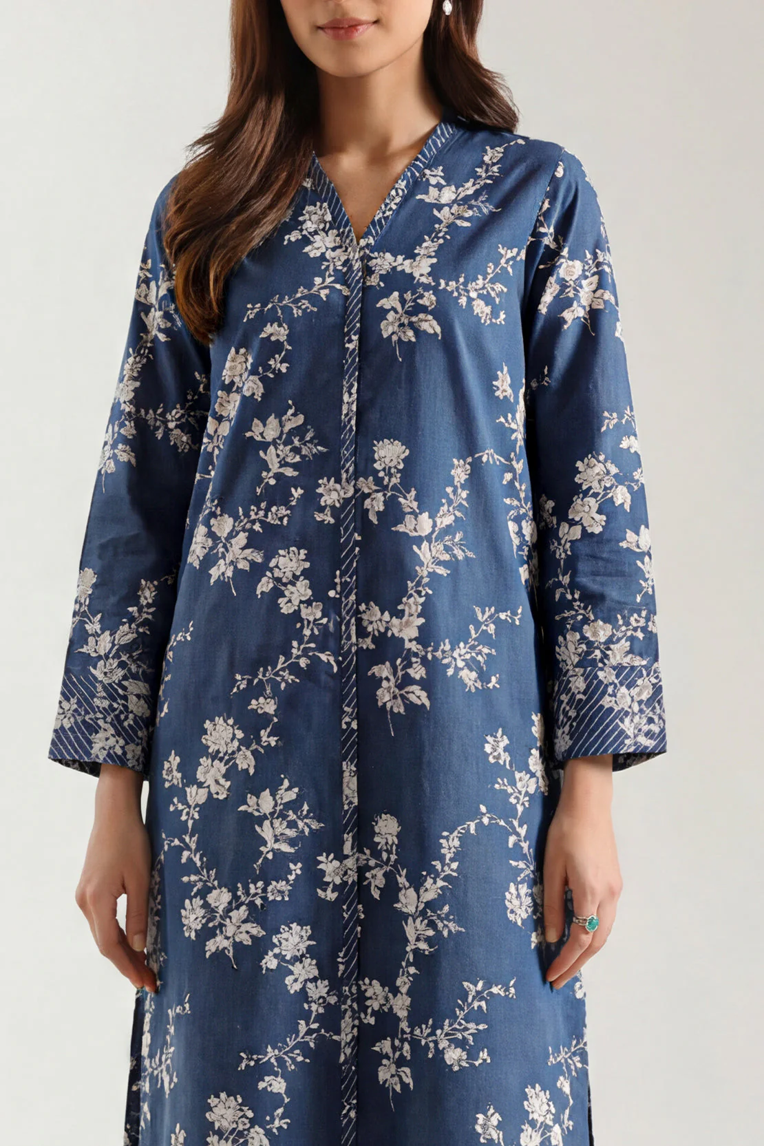 Unstitched Printed Lawn 2 Piece (Shirt/Trouser) - Image 3