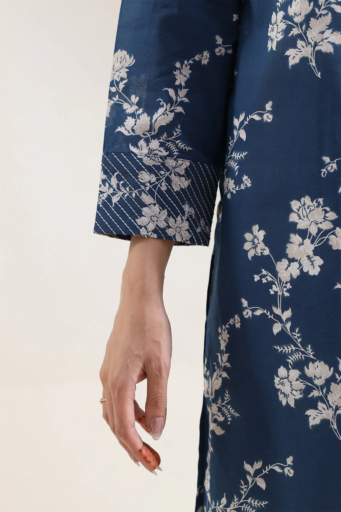Unstitched Printed Lawn 2 Piece (Shirt/Trouser) - Image 5