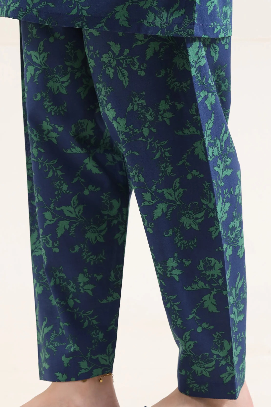 Unstitched Printed Lawn 2 Piece (Shirt/Trouser) - Image 6