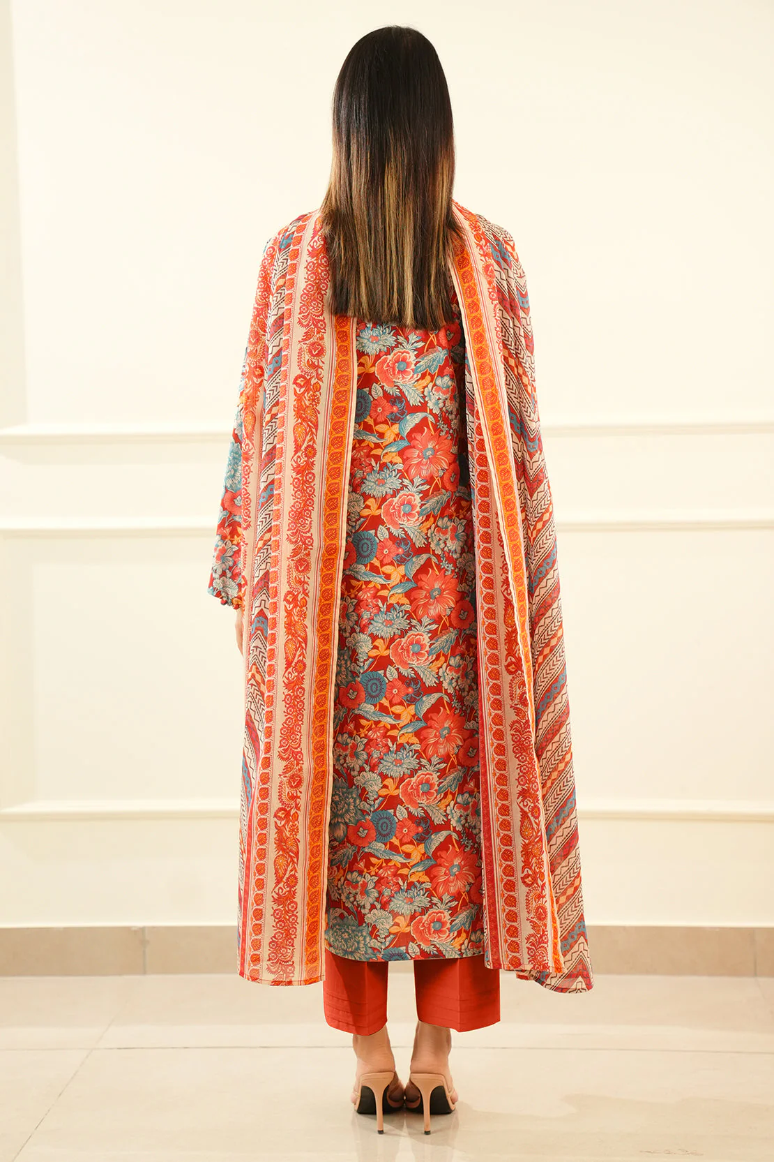 Unstitched Printed Lawn 3 Piece - Image 3
