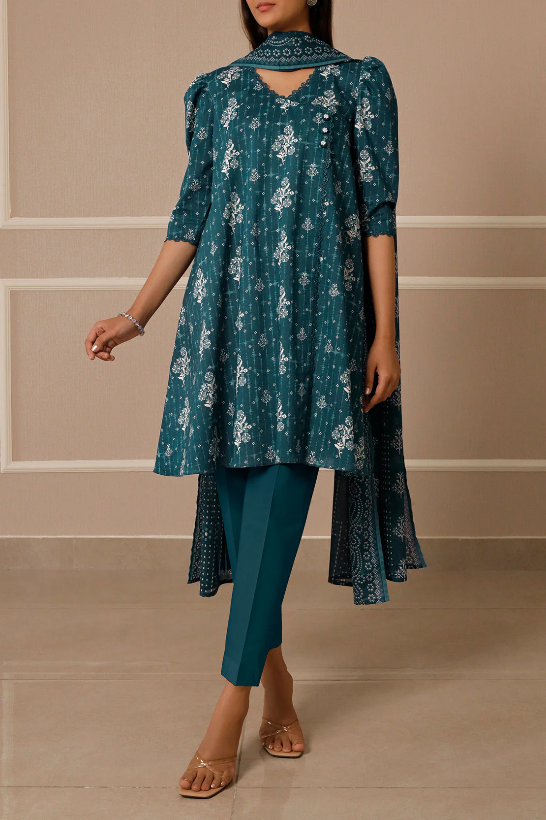 Unstitched Printed Lawn 3 Piece - Image 4