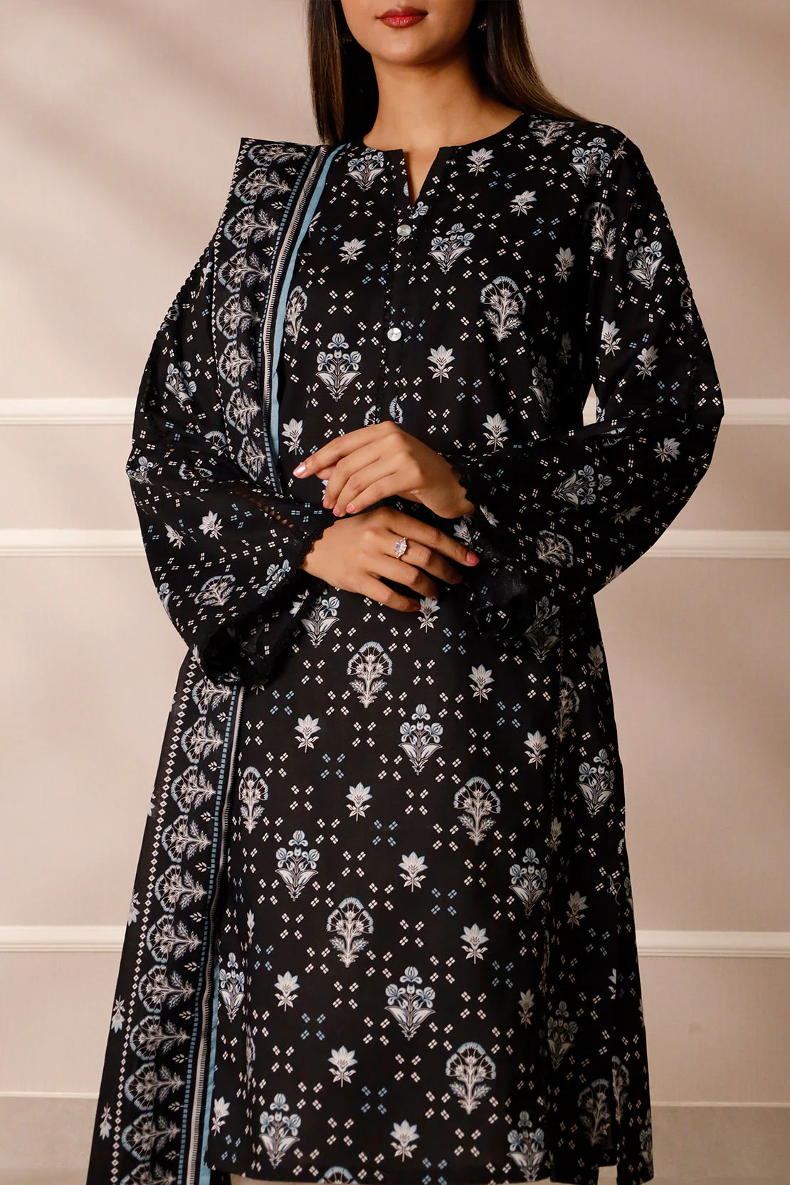 Unstitched Printed Lawn 3 Piece - Image 6