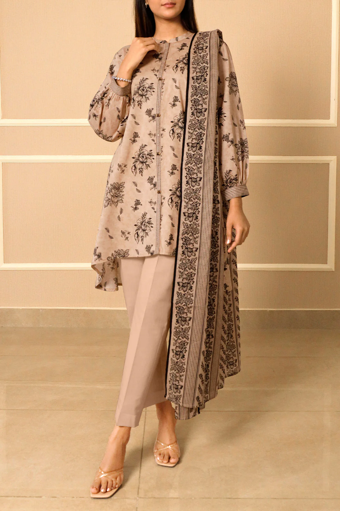 Unstitched Printed Lawn 3 Piece - Image 4