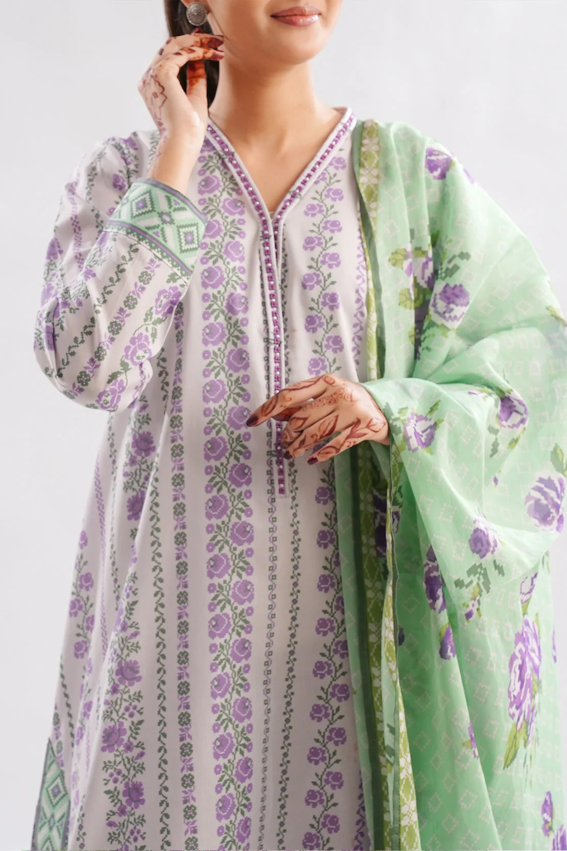 Unstitched Printed Lawn 3 Piece - Image 7