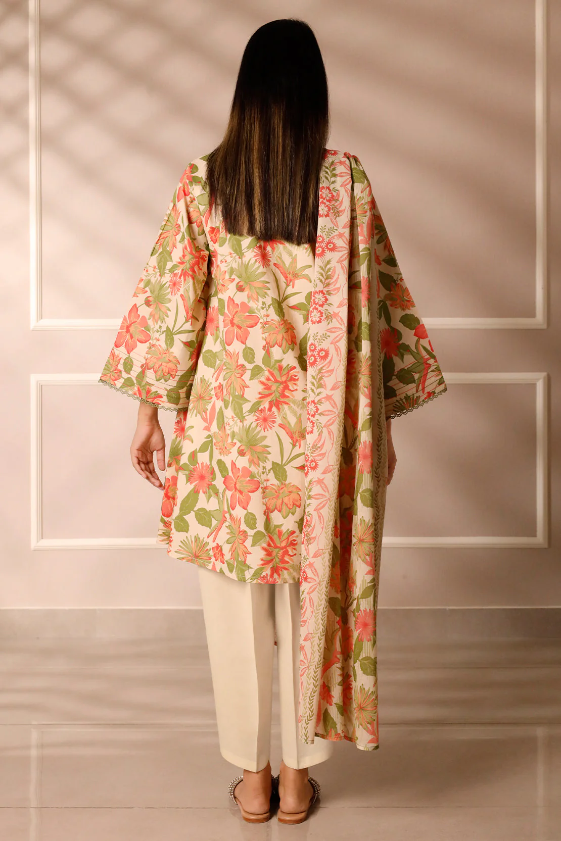 Unstitched Printed Lawn 3 Piece - Image 5