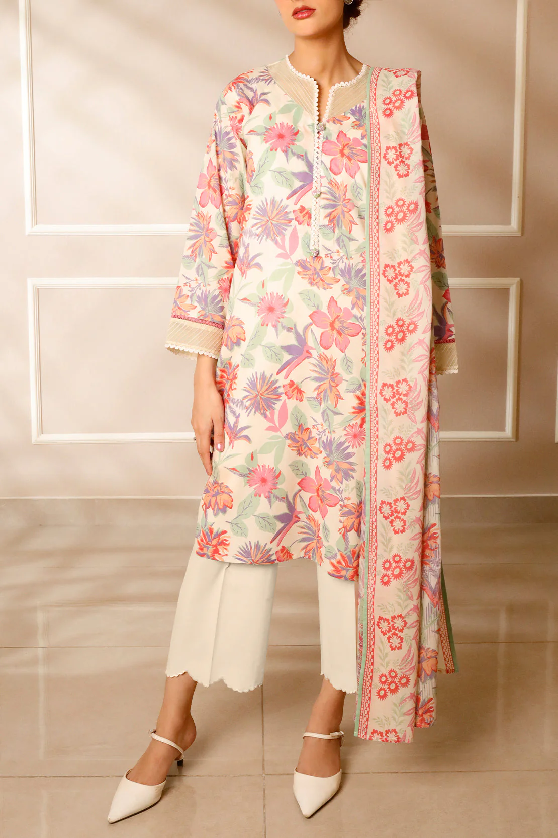 Unstitched Printed Lawn 3 Piece - Image 2