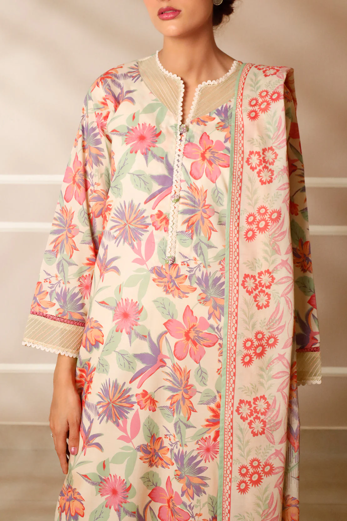 Unstitched Printed Lawn 3 Piece - Image 5