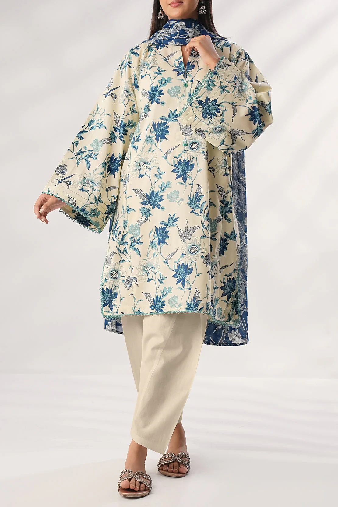 Unstitched Printed Lawn 3 Piece - Image 2