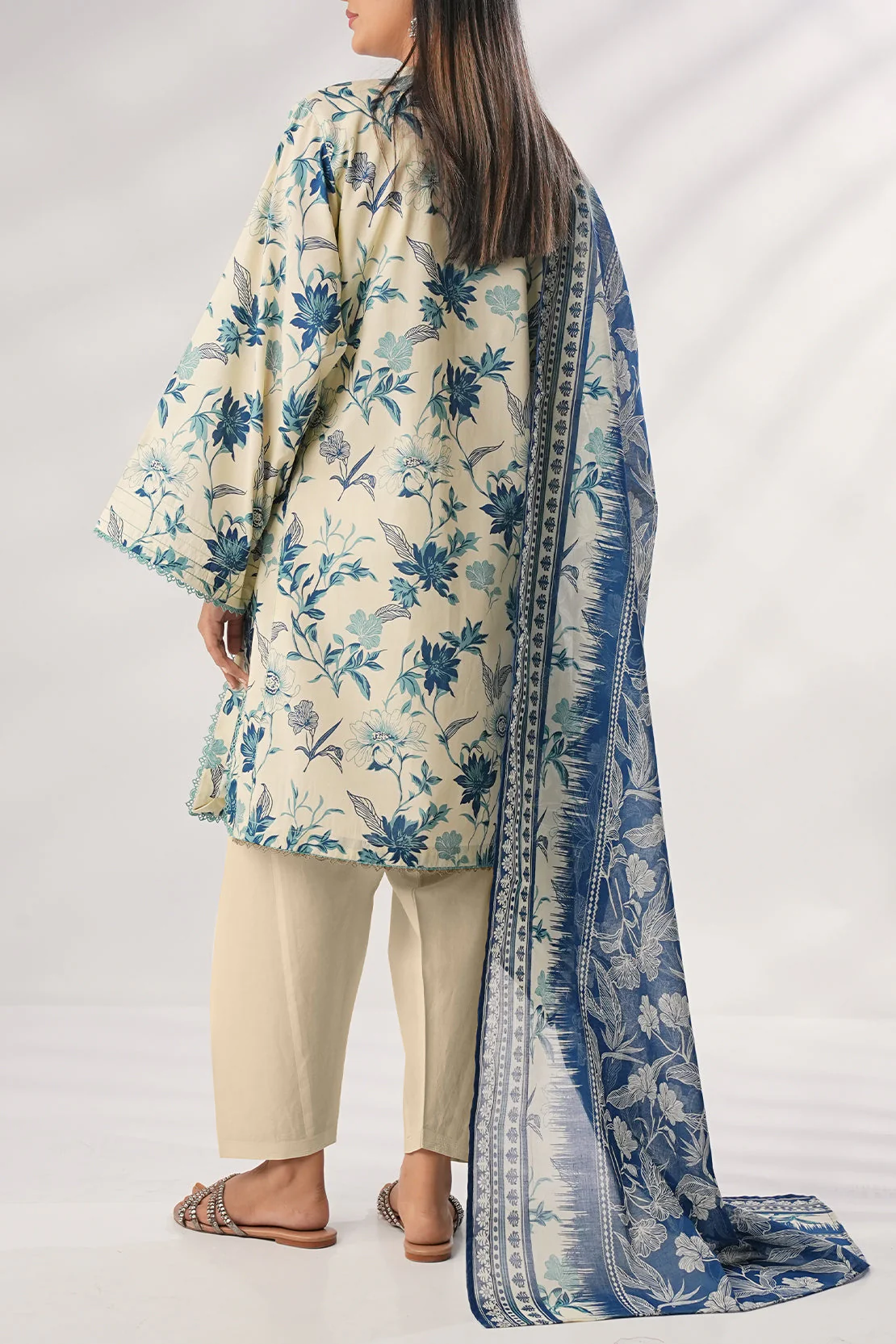 Unstitched Printed Lawn 3 Piece - Image 3