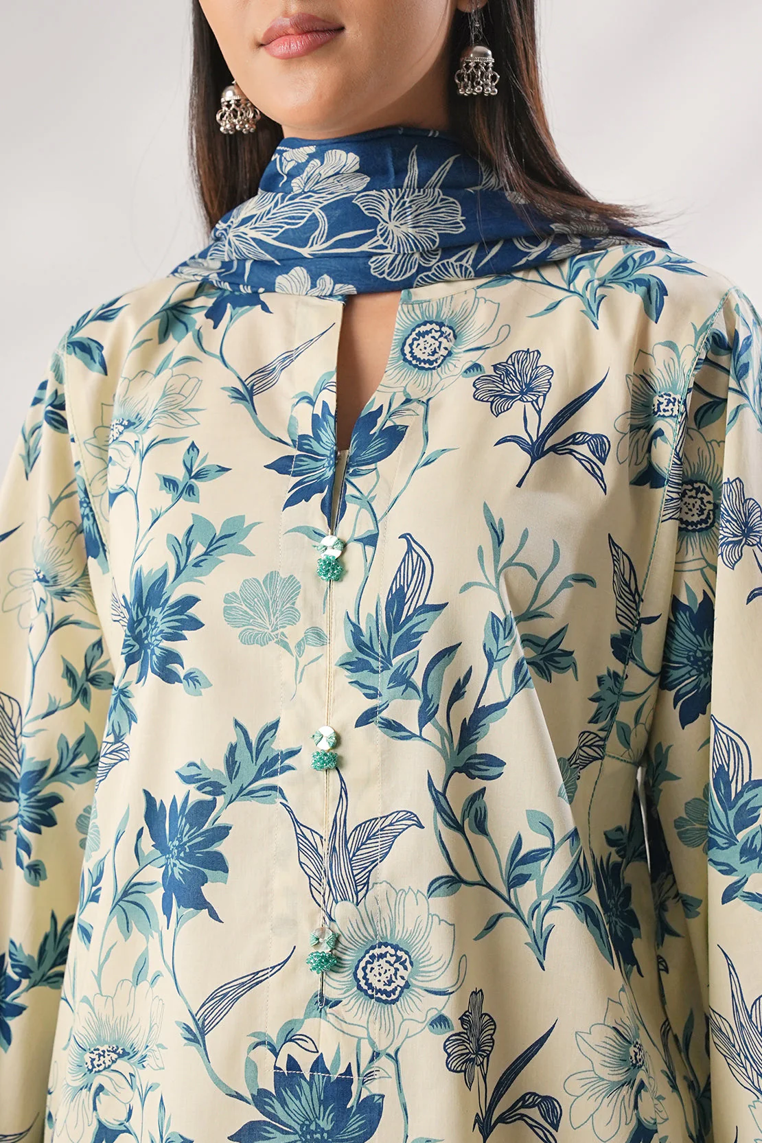 Unstitched Printed Lawn 3 Piece - Image 8