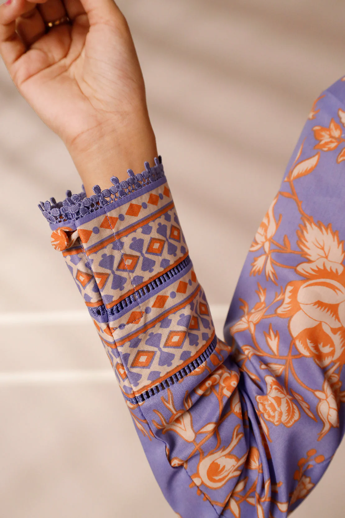 Unstitched Printed Lawn 3 Piece - Image 9