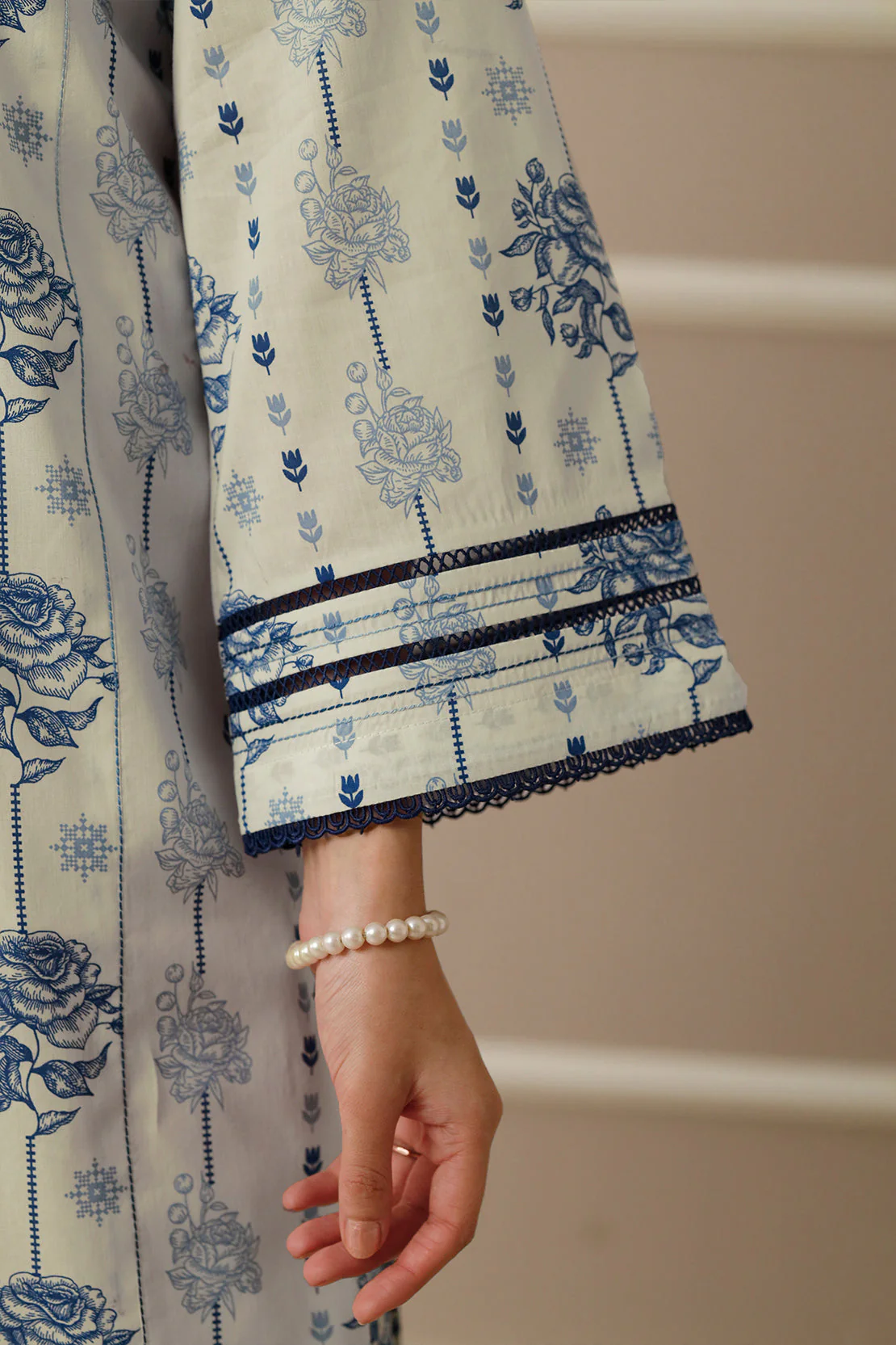 Unstitched Printed Lawn 3 Piece - Image 6