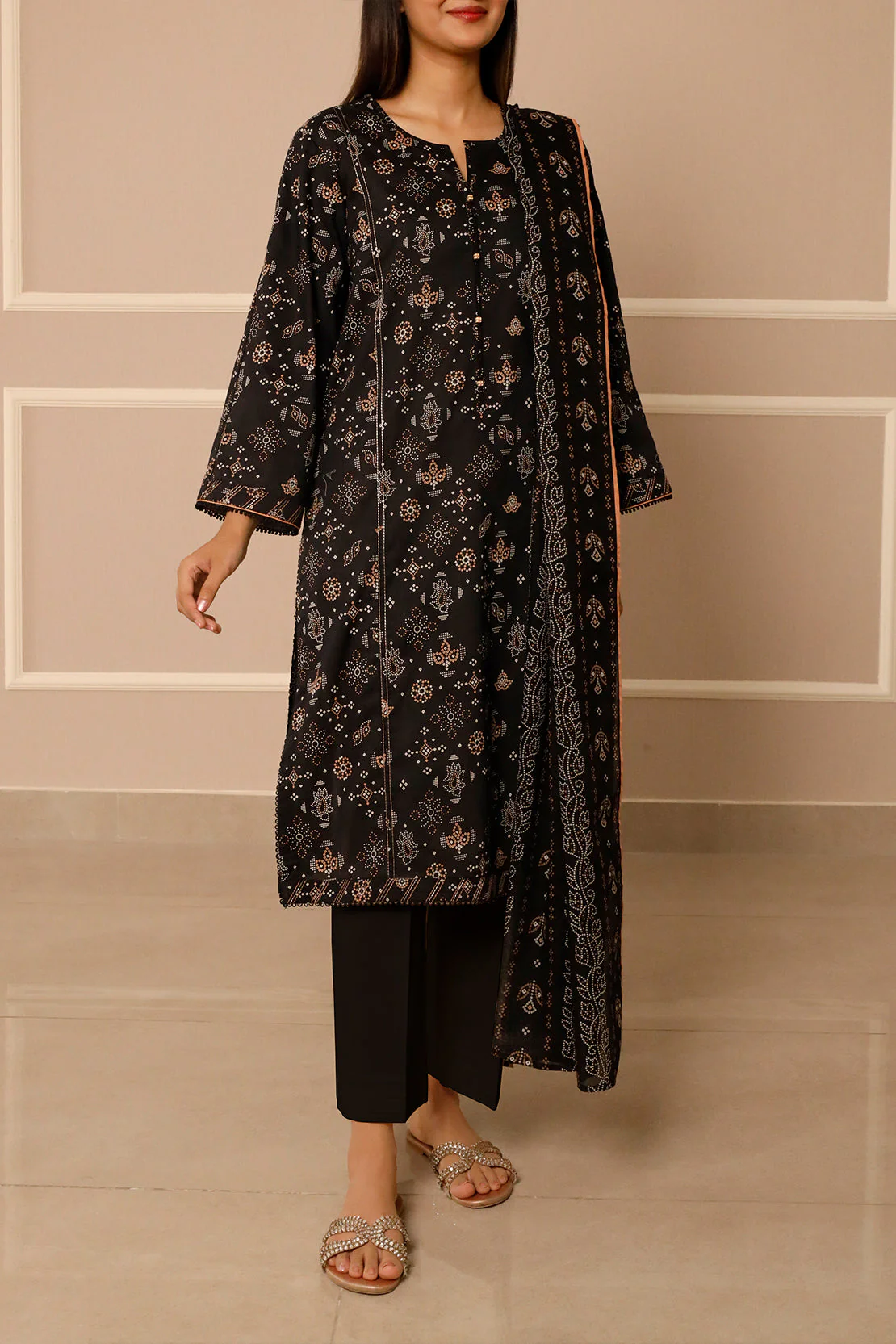 Unstitched Printed Lawn 3 Piece - Image 3
