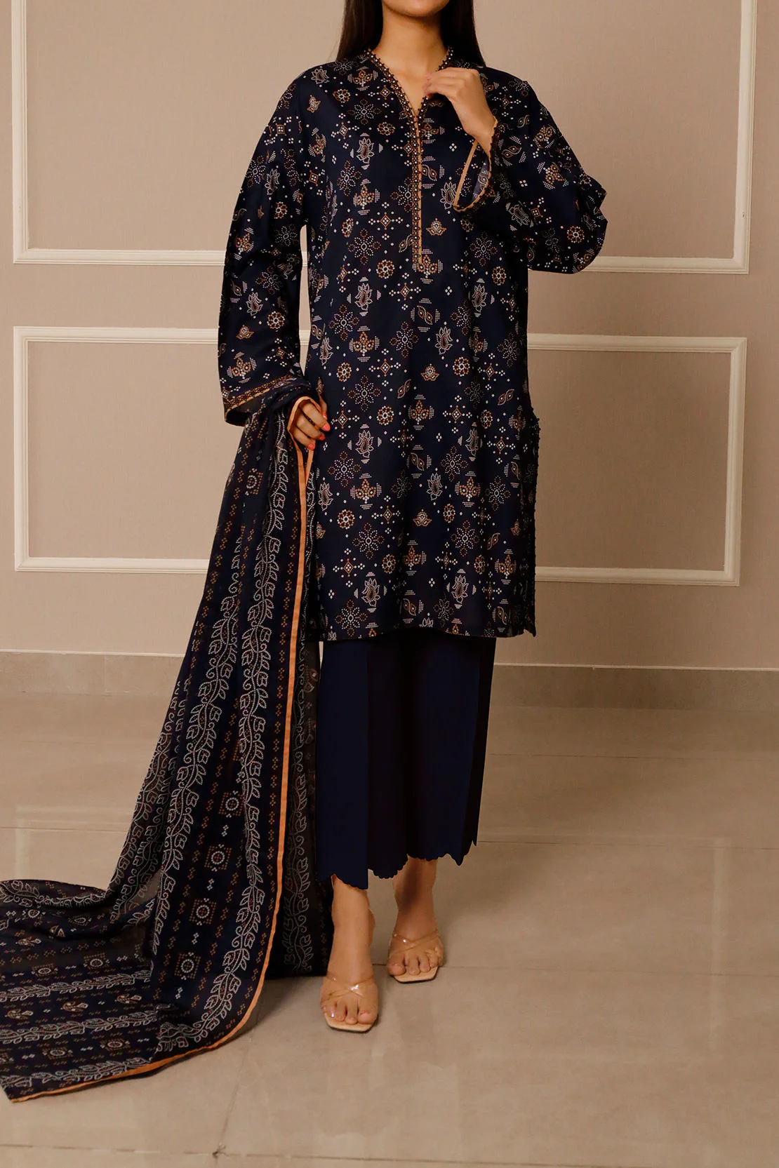 Unstitched Printed Lawn 3 Piece - Image 5