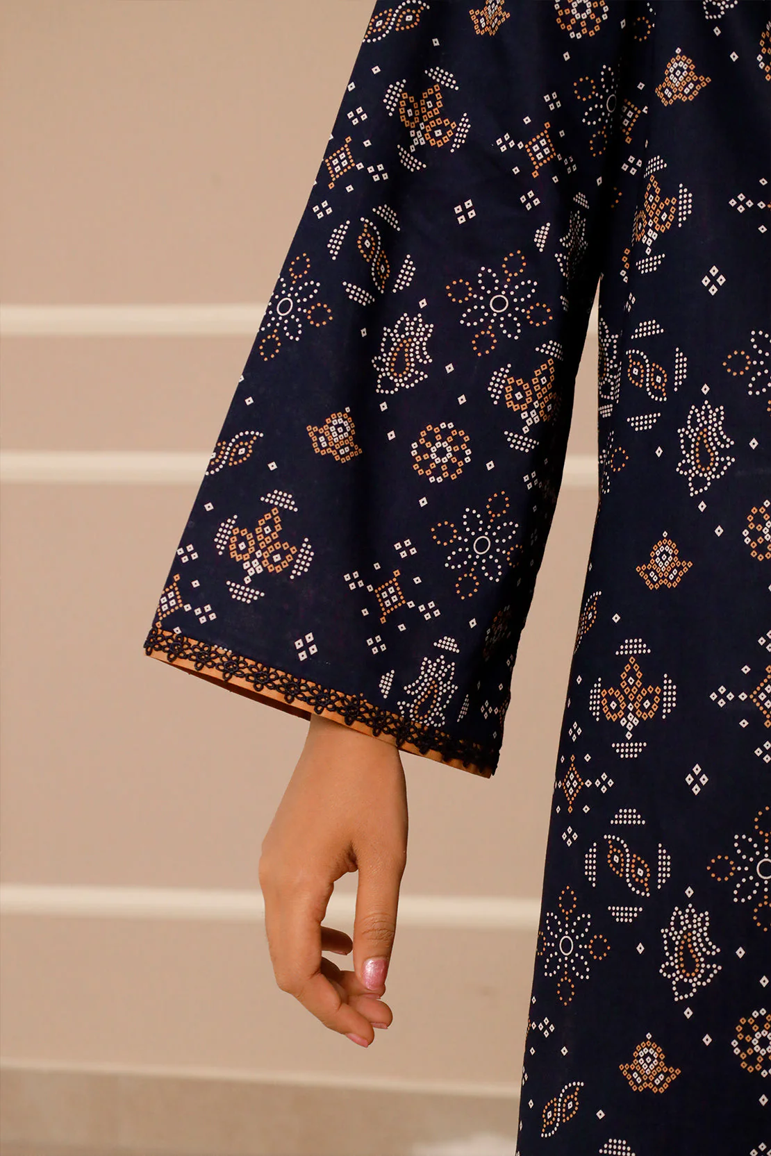 Unstitched Printed Lawn 3 Piece - Image 8