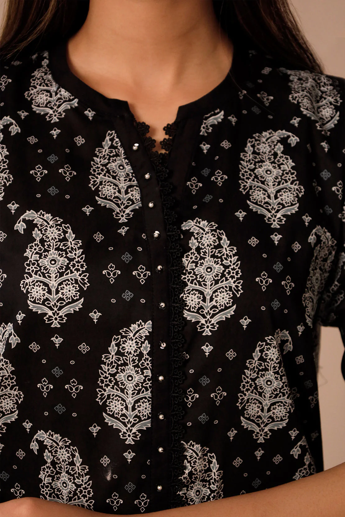 Unstitched Printed Lawn 3 Piece - Image 6