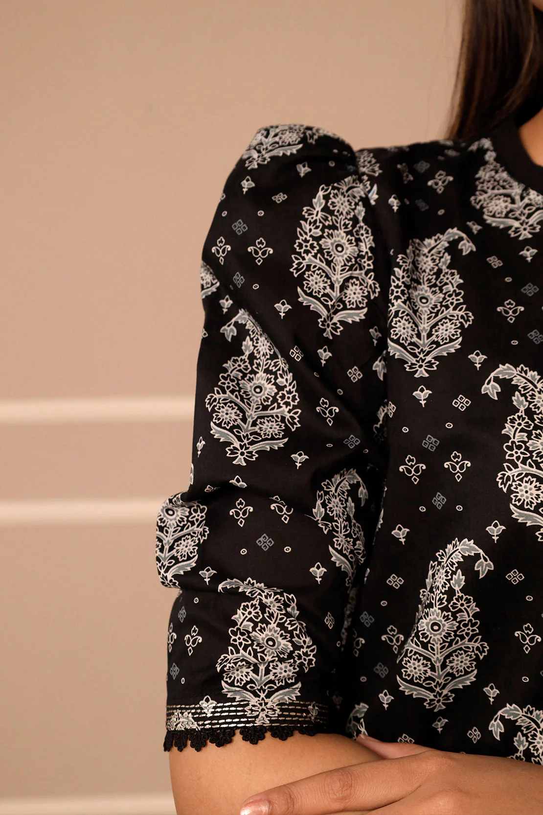 Unstitched Printed Lawn 3 Piece - Image 8