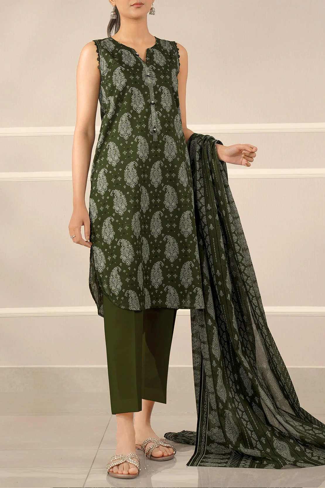 Unstitched Printed Lawn 3 Piece - Image 2
