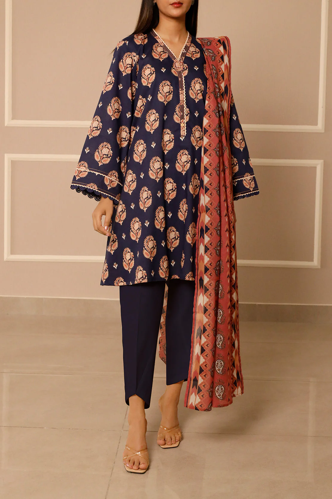 Unstitched Printed Lawn 3 Piece - Image 4