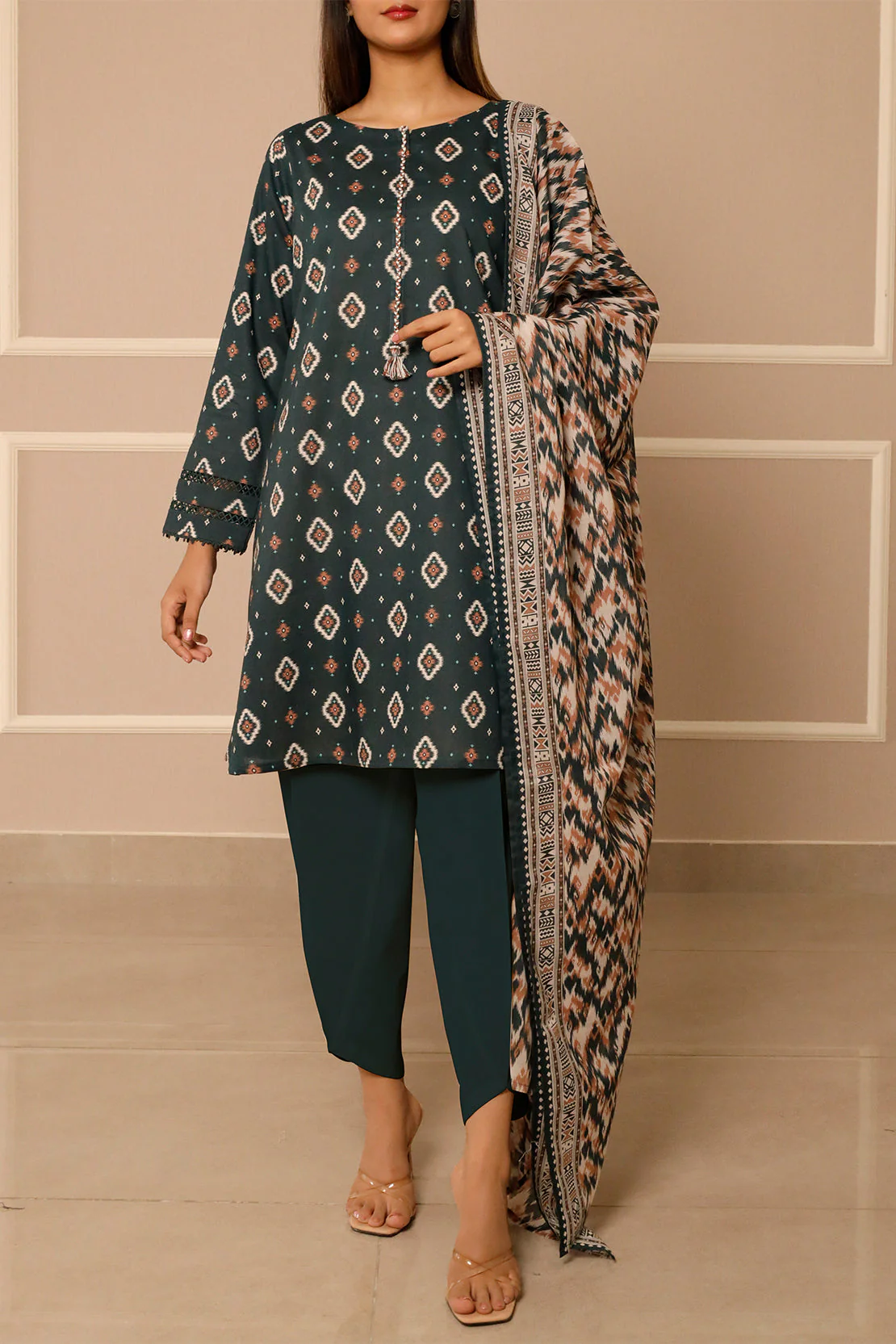 Unstitched Printed Lawn 3 Piece - Image 4