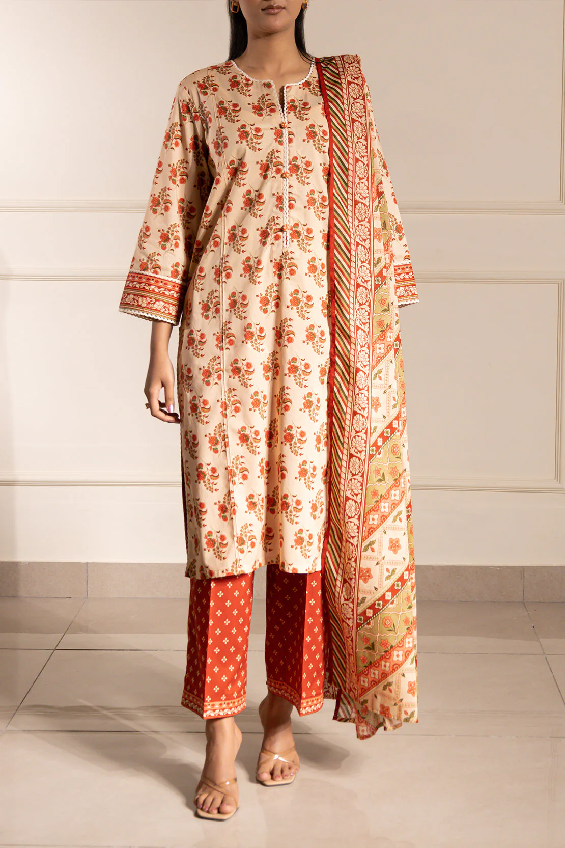 Unstitched Printed Lawn 3 Piece - Image 2