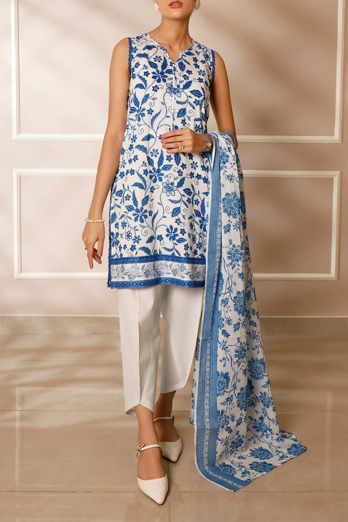 Unstitched Printed Lawn 3 Piece - Image 5