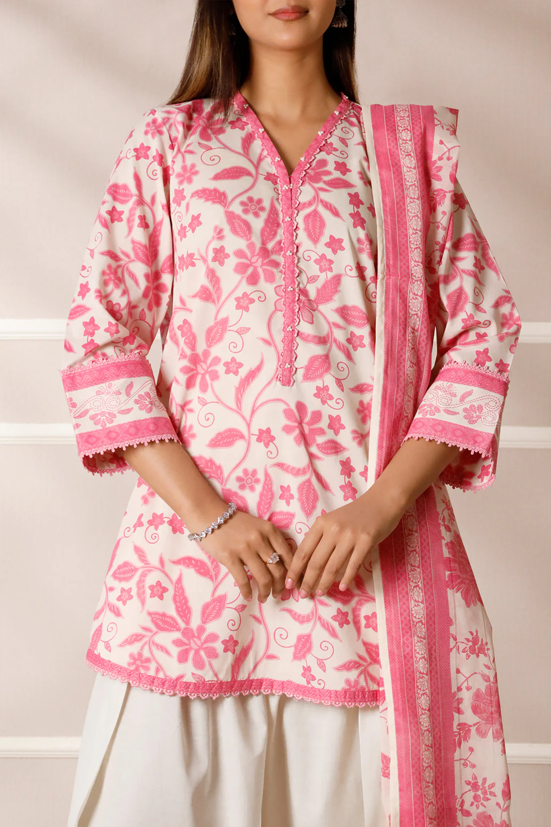 Unstitched Printed Lawn 3 Piece - Image 4
