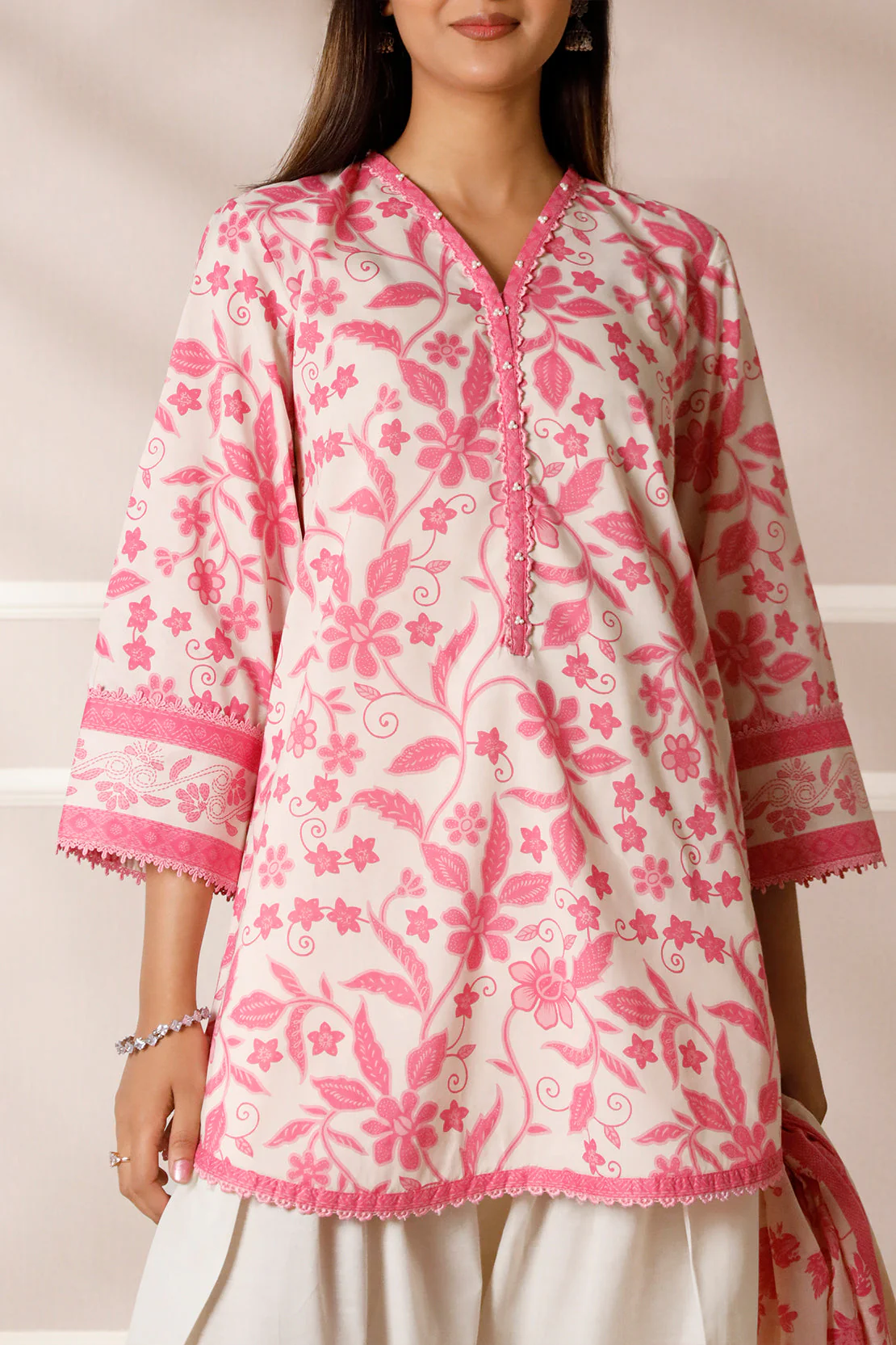 Unstitched Printed Lawn 3 Piece - Image 5