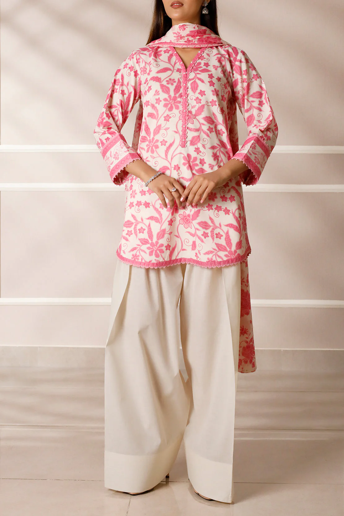 Unstitched Printed Lawn 3 Piece - Image 7
