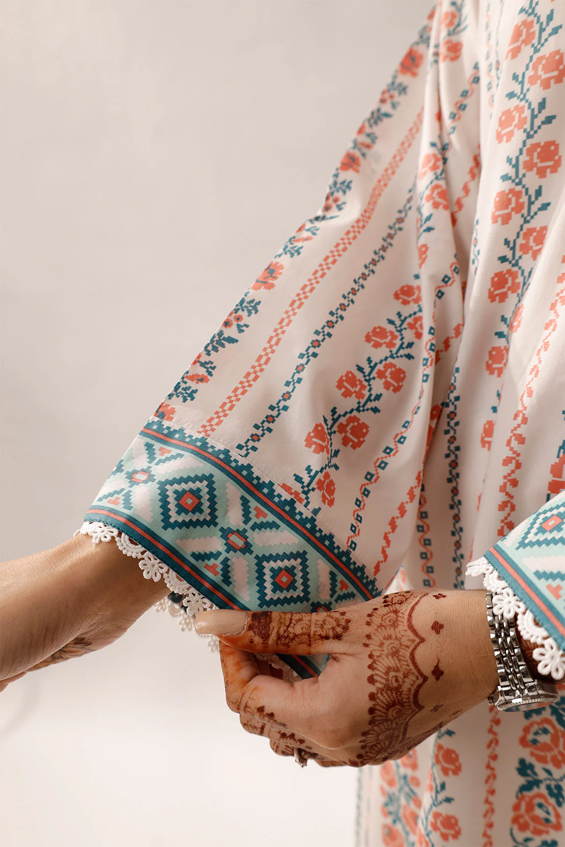 Unstitched Printed Lawn 3 Piece - Image 3