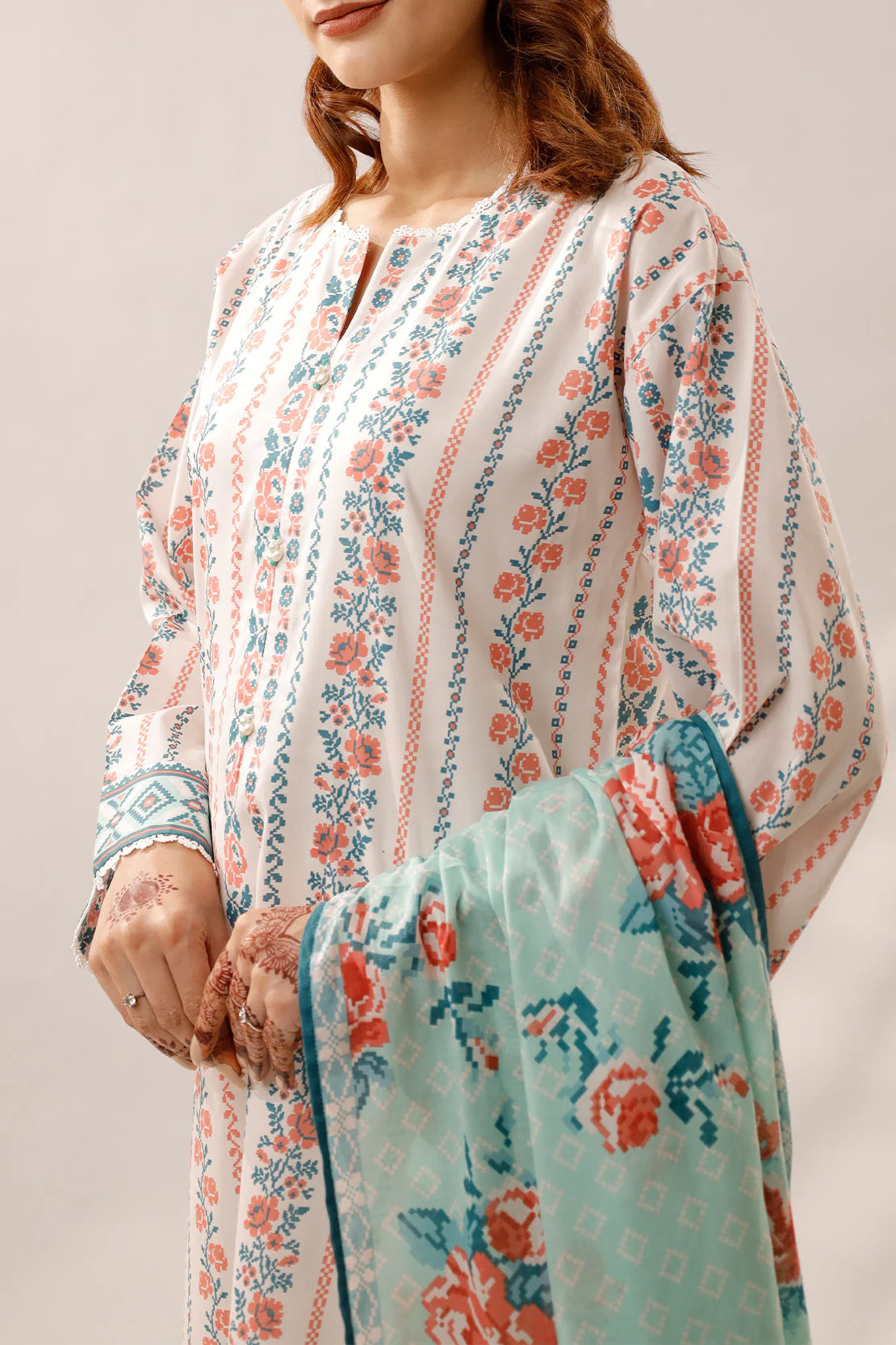 Unstitched Printed Lawn 3 Piece - Image 4