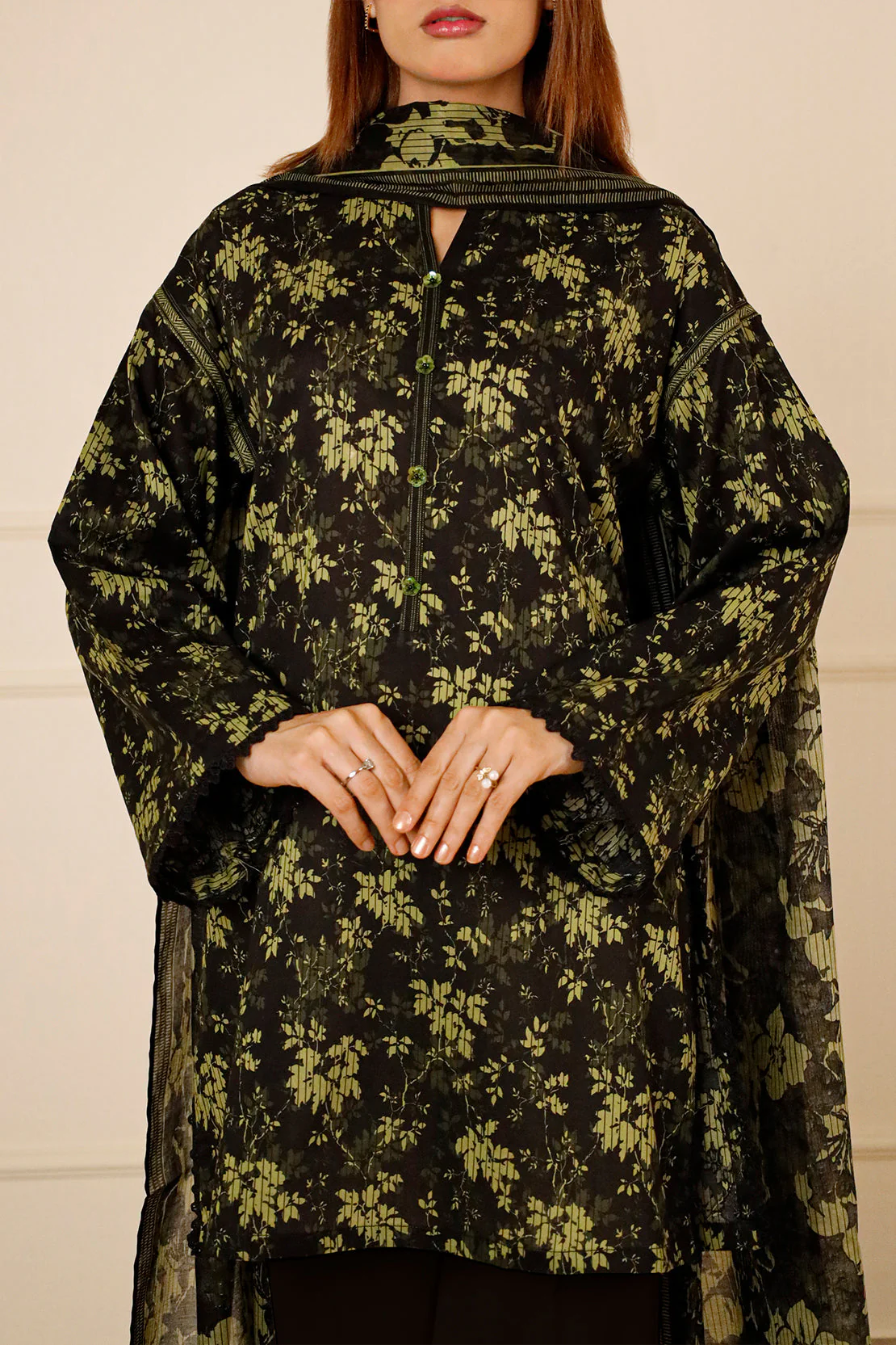 Unstitched Printed Lawn 3 Piece - Image 5