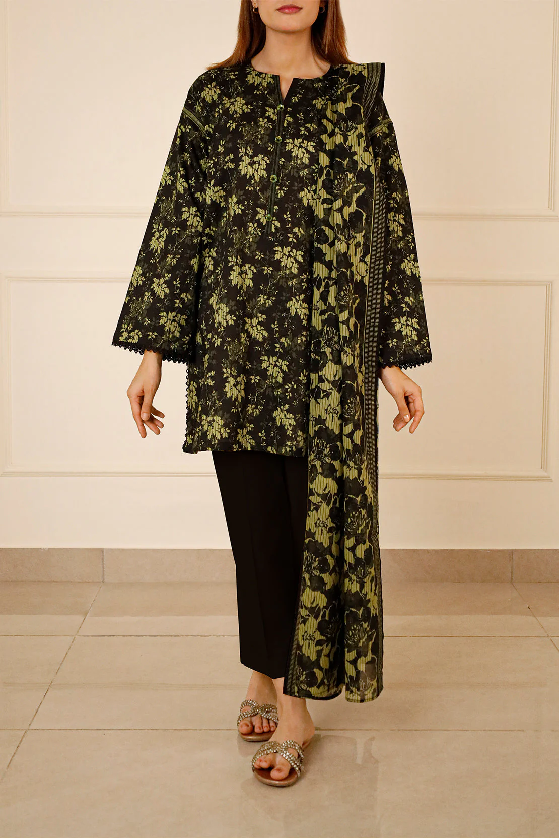 Unstitched Printed Lawn 3 Piece - Image 6
