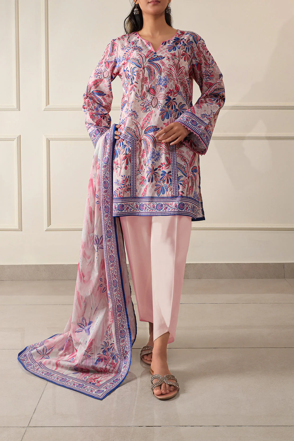 Unstitched Printed Lawn 3 Piece - Image 2