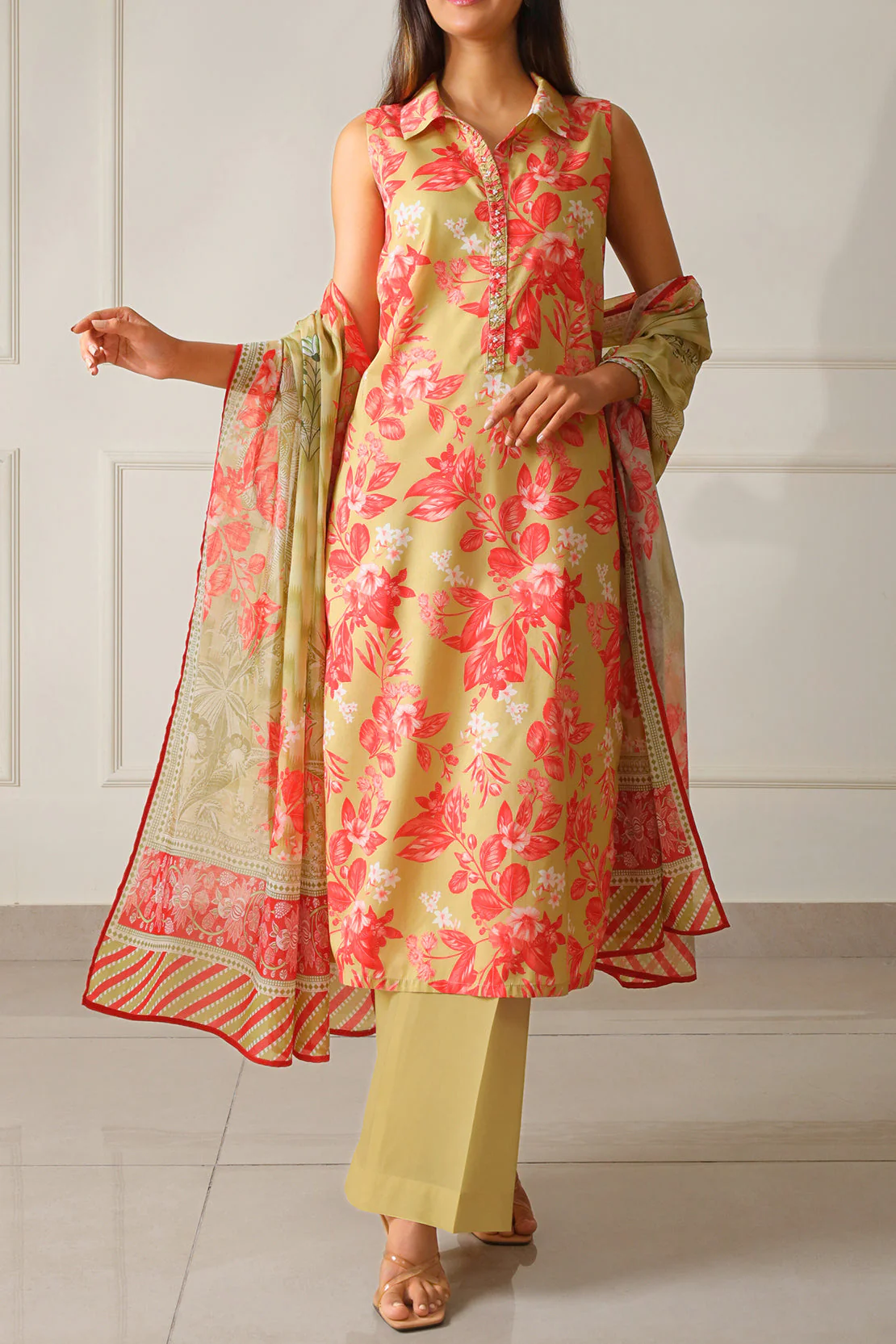 Unstitched Printed Lawn 3 Piece - Image 2