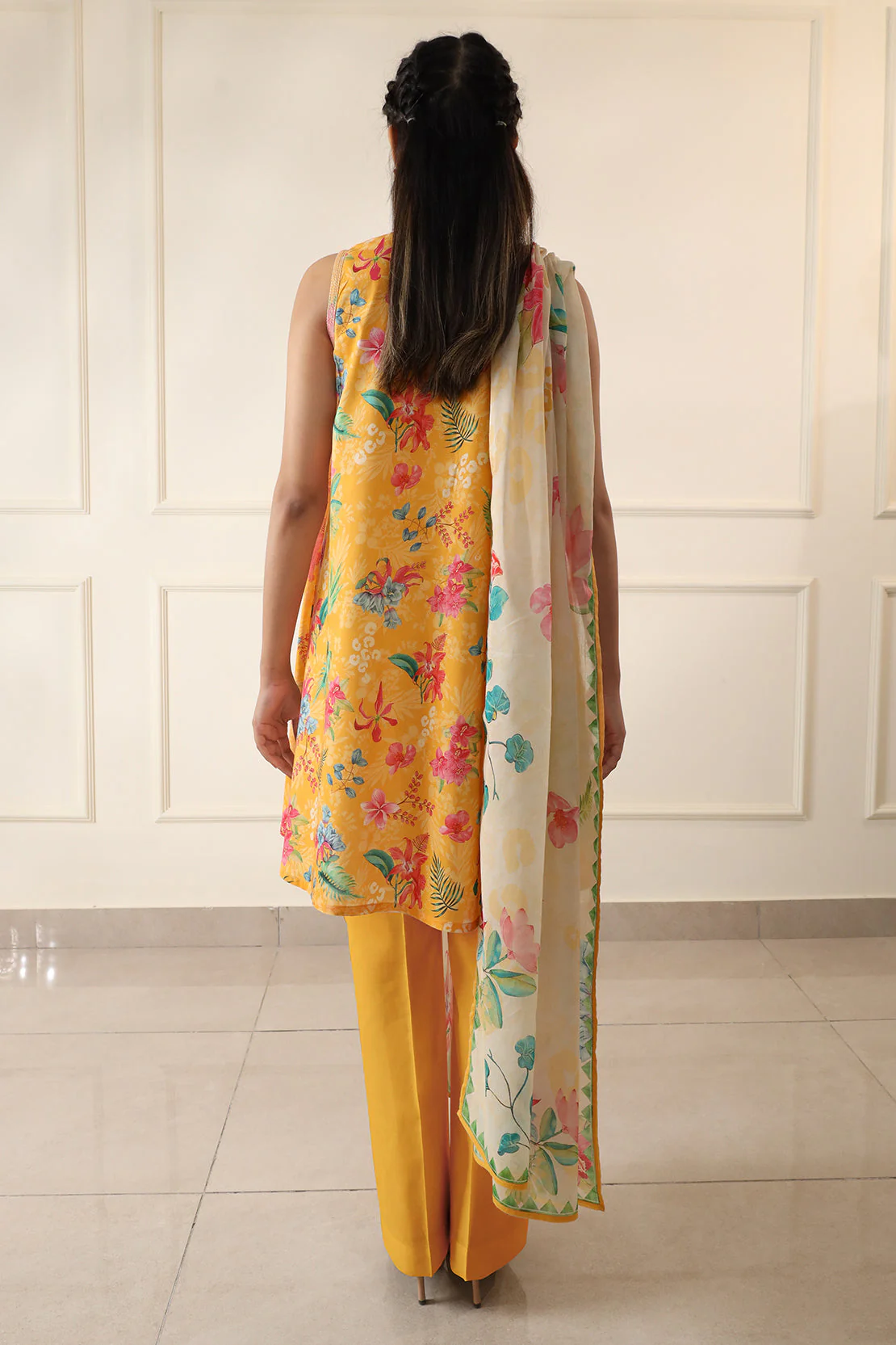 Unstitched Printed Lawn 3 Piece - Image 3