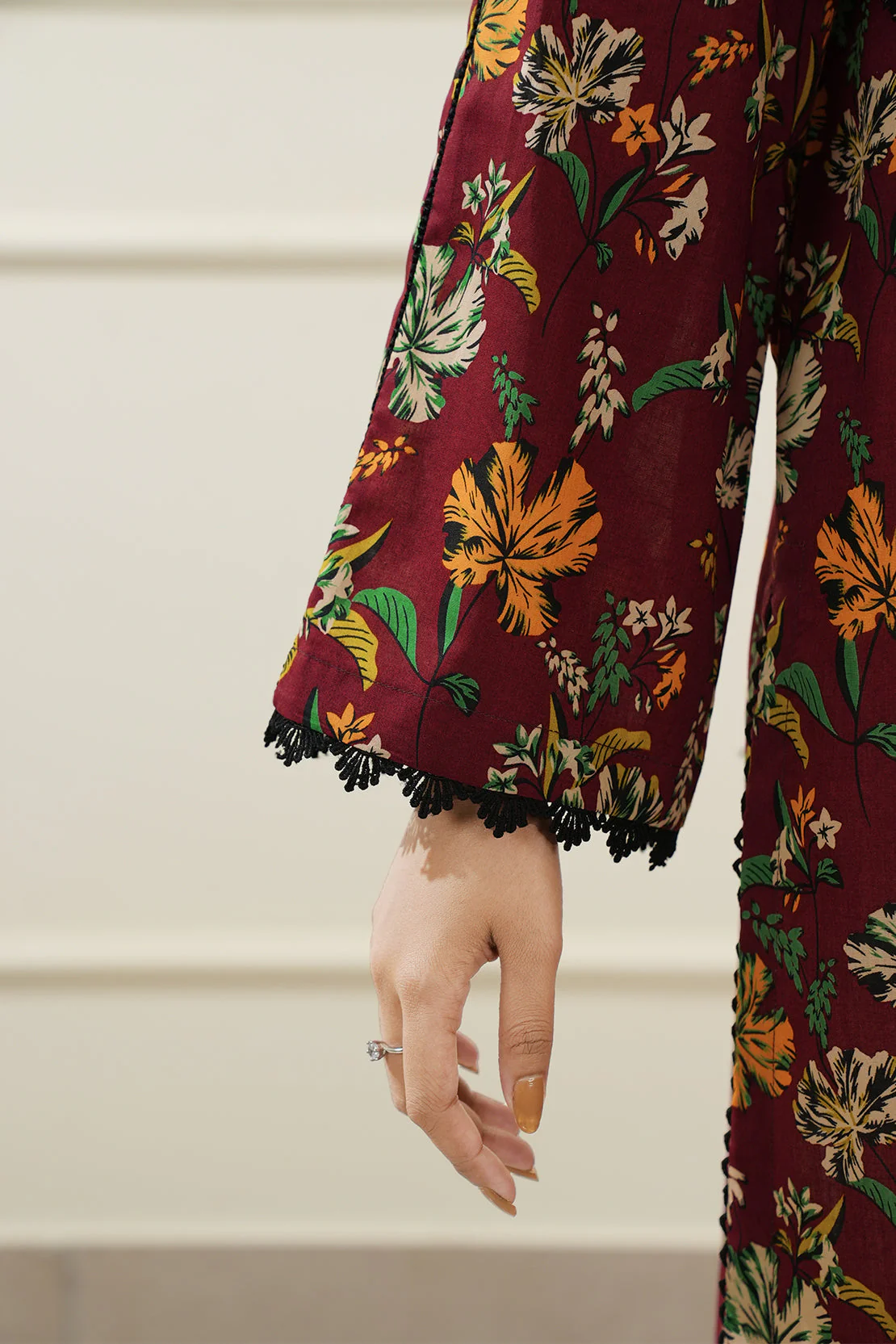 Unstitched Printed Lawn 3 Piece - Image 8