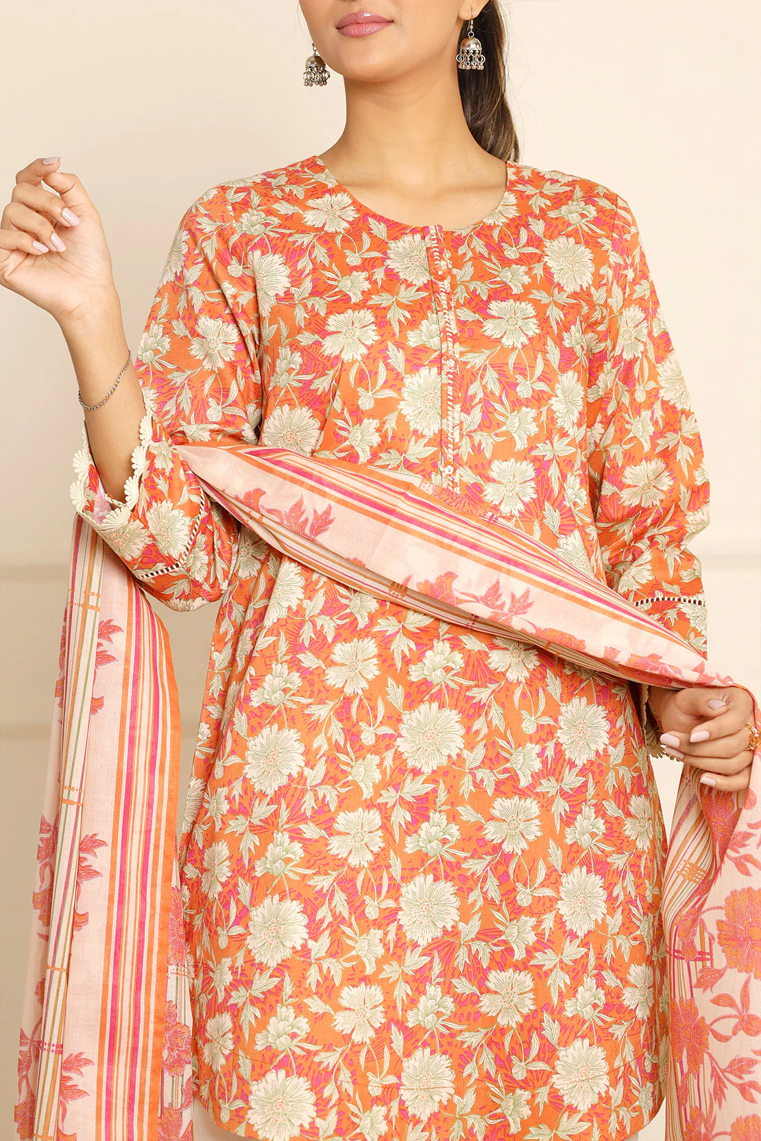 Unstitched Printed Lawn 3 Piece - Image 4