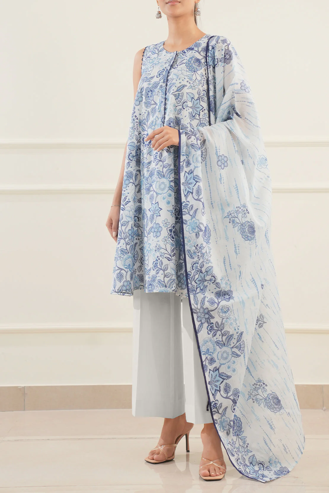 Unstitched Printed Lawn 3 Piece - Image 3