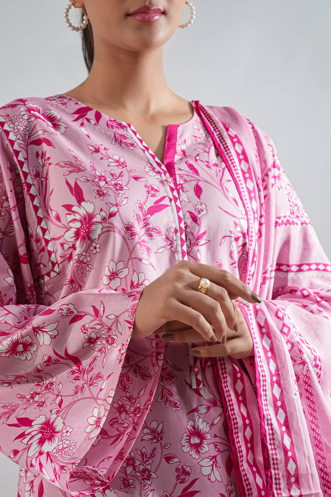 Unstitched Printed Lawn 3 Piece - Image 3